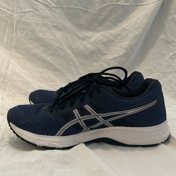Womens ASICS Gel-Contend 5 Running Shoes | 9.5 - Picture 5 of 10